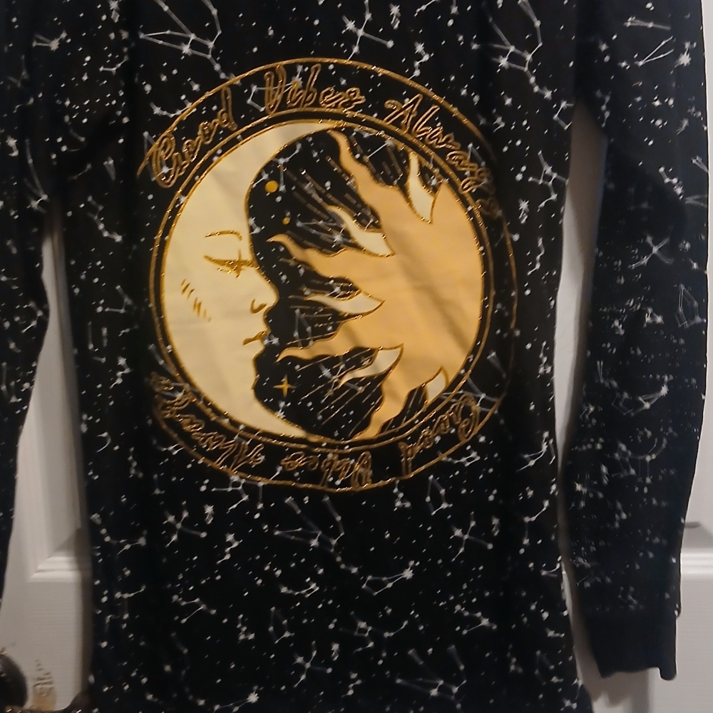 Black and Gold Long Sleeve Tee